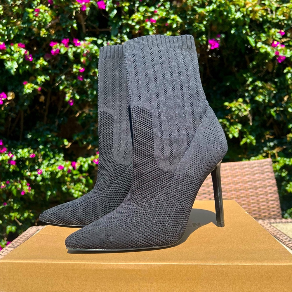 Steve Madden boots size 9 worn once